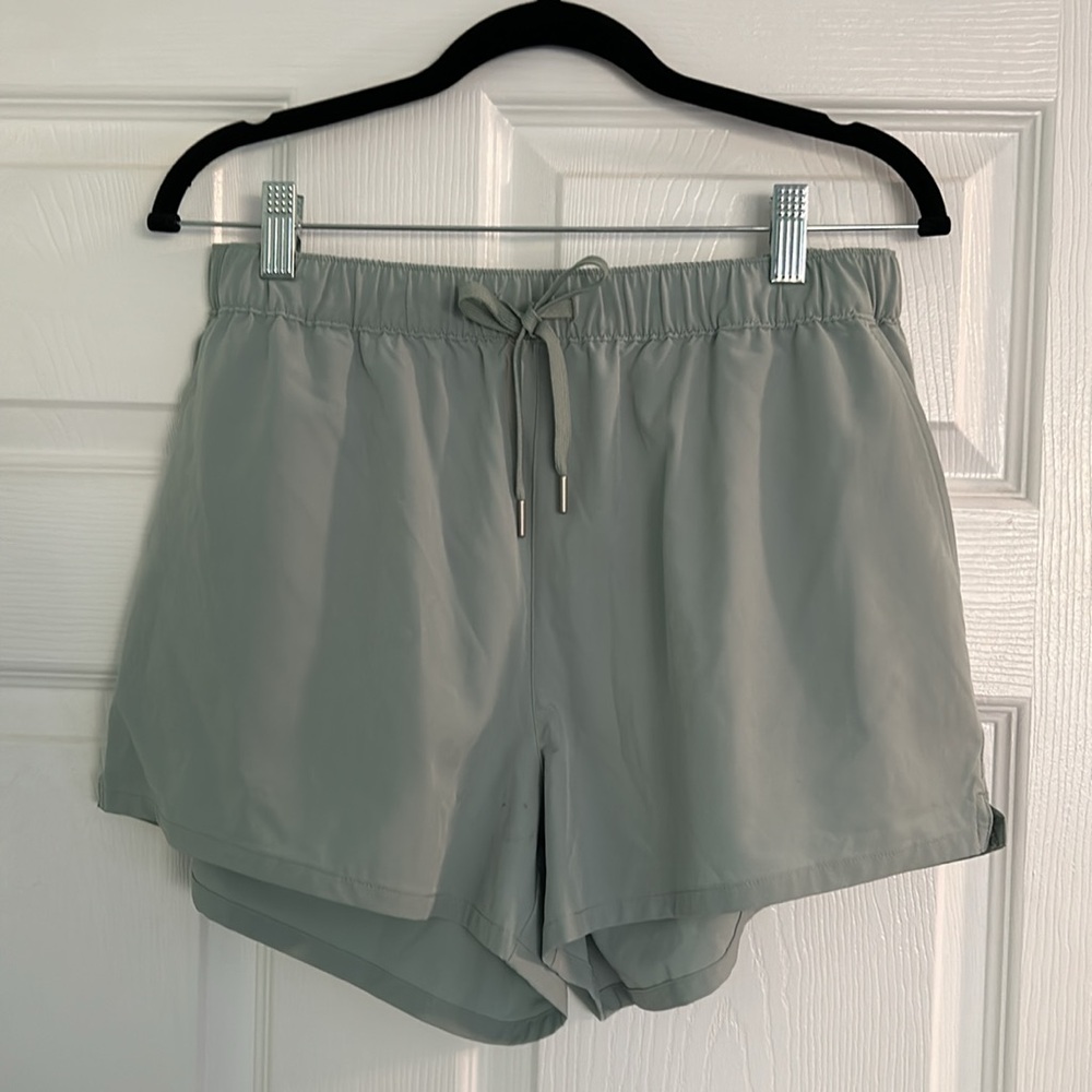 Exofficio insect shield jadeite women’s shorts - size M
